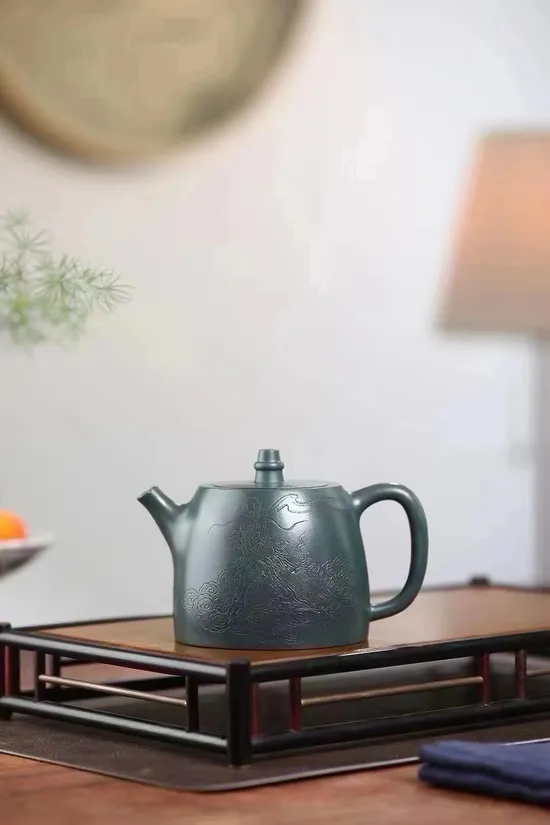 Yixing Zisha Teapot - Handcrafted Collectible Clay Teapot 7
