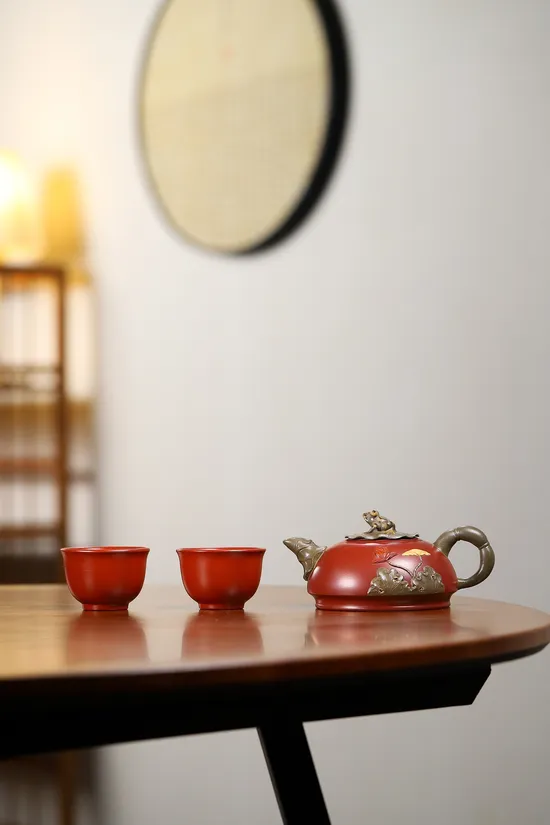Yixing Zisha Teapot Set - Award-Winning Purple Clay Artistry 5