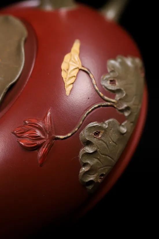 Yixing Zisha Teapot Set - Award-Winning Purple Clay Artistry 8