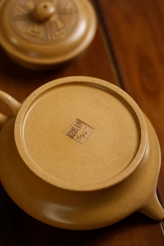 Yixing Zisha Teapot | Handcrafted Collectible Purple Clay Pot 5