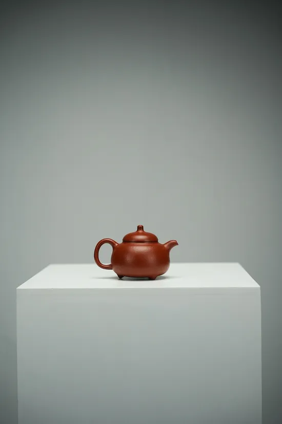 Premium Yixing Clay Teapot: Handcrafted Classic Design & Timeless Craftsmanship 4