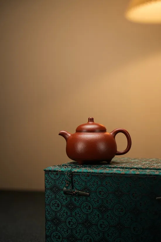 Premium Yixing Clay Teapot: Handcrafted Classic Design & Timeless Craftsmanship 5