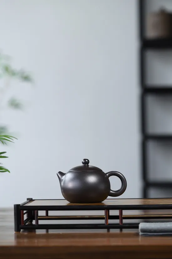 Premium Shihuang Clay Yixing Teapot | Handcrafted Collectible Teapot 4