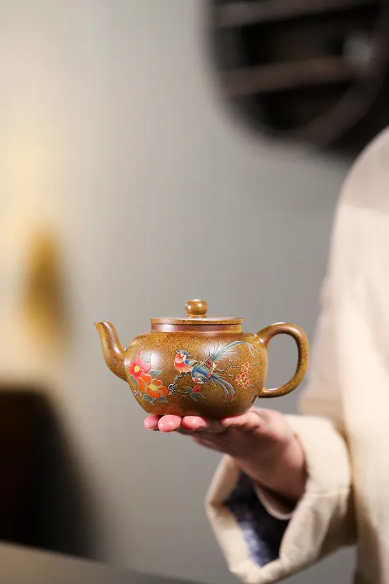 Handcrafted Yixing Zisha Teapot | Artisan Clay Teapots | Master's Apprentice 4