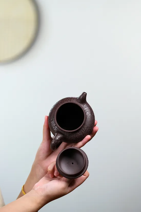 Premium Yixing Zisha Teapot | Handcrafted Clay Art | Limited Edition 5
