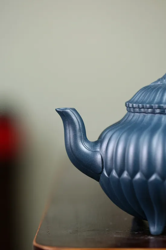 Premium Yixing Teapot by Jiang Yaping | Handcrafted Clay Art 4