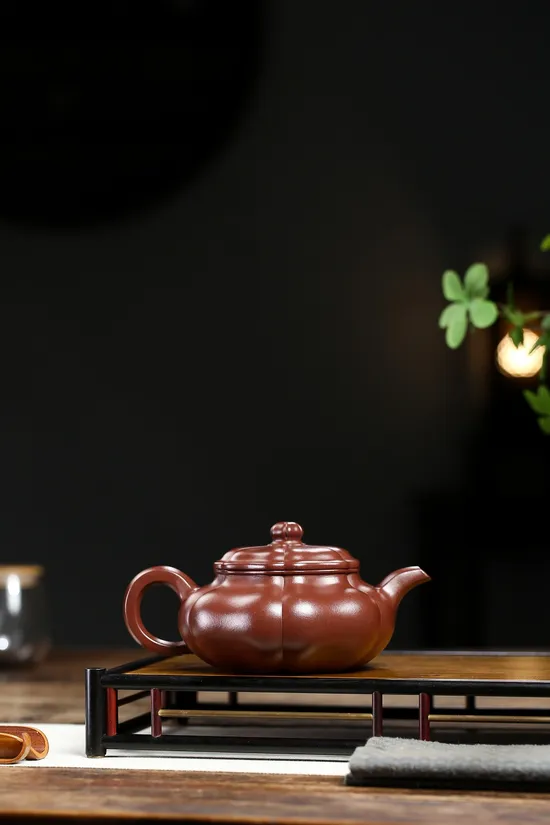 Yixing Zisha Teapot | Handcrafted Purple Clay Artisan Teapot 5