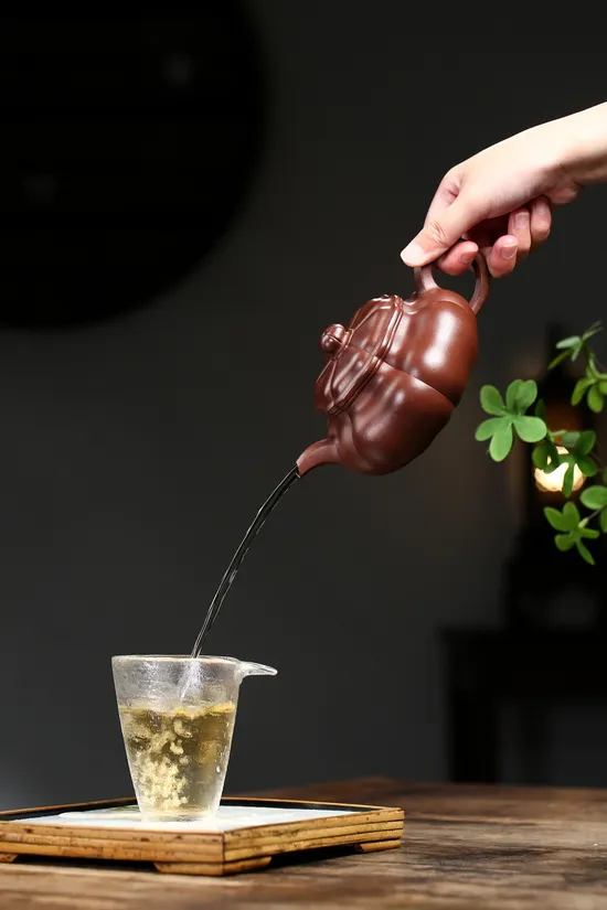 Yixing Zisha Teapot | Handcrafted Purple Clay Artisan Teapot 8