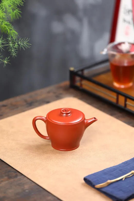 Premium Yixing Zisha Clay Teapot Handcrafted by Bao Yuhua | 200cc 2