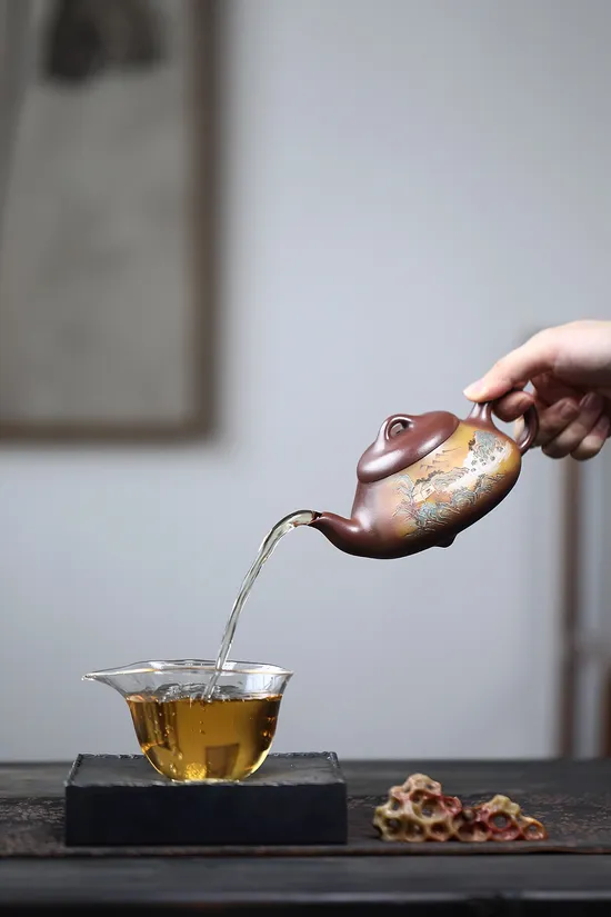 Yixing Zisha Hantang Piao Teapot – Dragon's Blood Clay Artistry 6