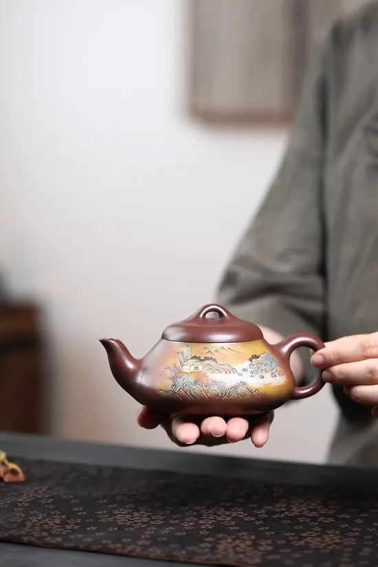 Yixing Zisha Hantang Piao Teapot – Dragon's Blood Clay Artistry 8