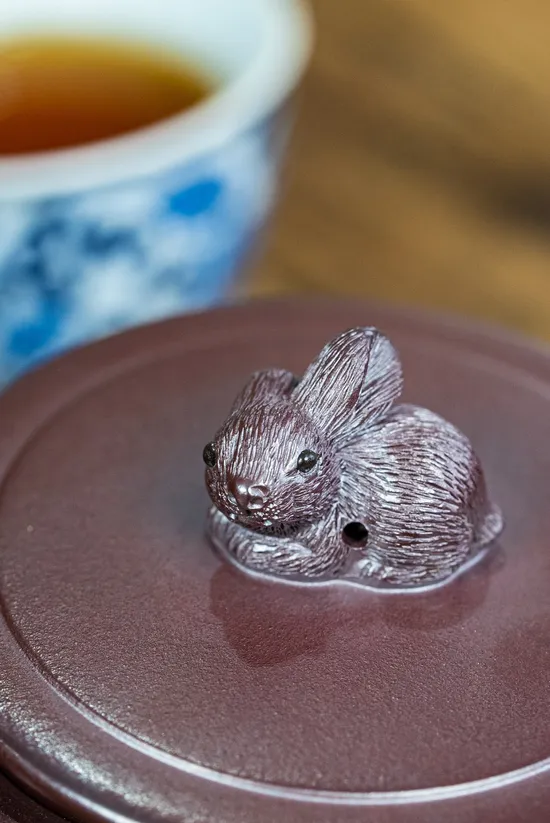 Zisha Teapots: Golden Rabbit Welcoming Fortune | premium Jinlong Xue sand clay 1