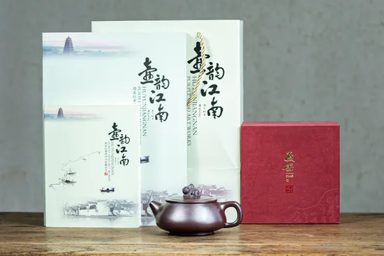 Zisha Teapots: Golden Rabbit Welcoming Fortune | premium Jinlong Xue sand clay 2