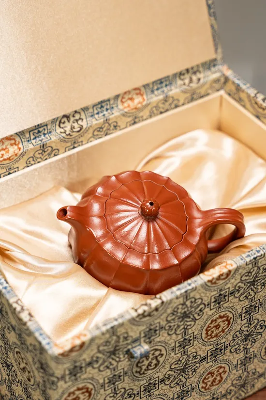Premium Yixing Clay Teapots | Handcrafted Artisan Teaware 4