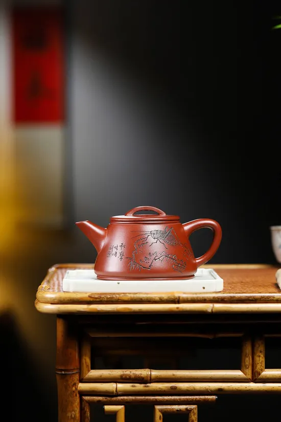 Handcrafted Yixing Clay Teapot | Artisan Zisha Pottery | 260cc 4