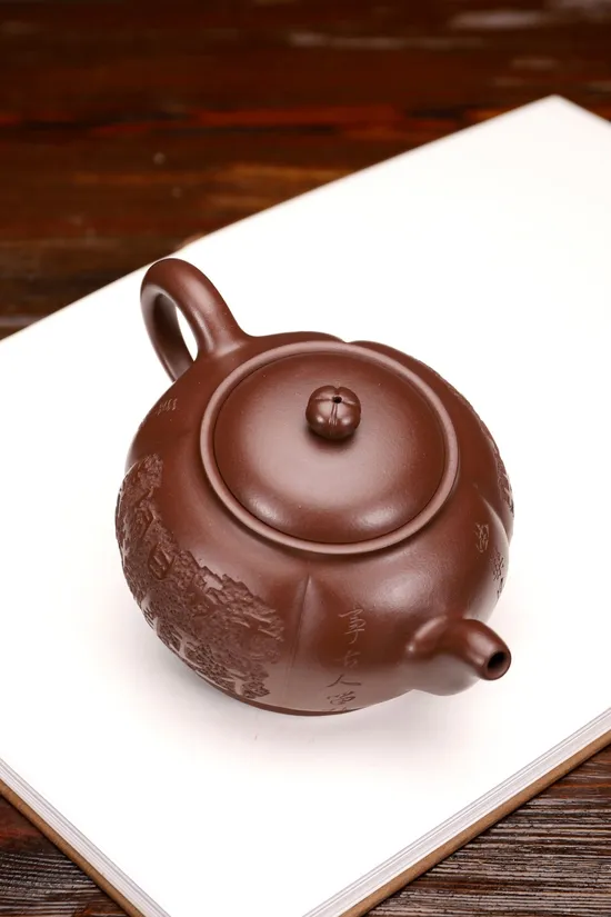 Premium Yixing Zisha Teapot – Mastercrafted Chrysanthemum Design 1