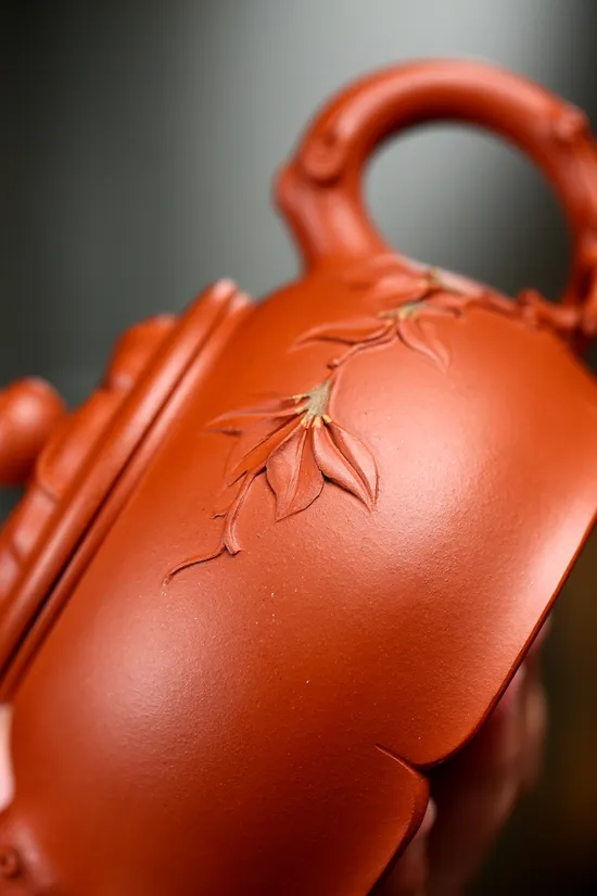 Yixing Teapot Masterpiece - Collector's Zisha Clay Artistry 5