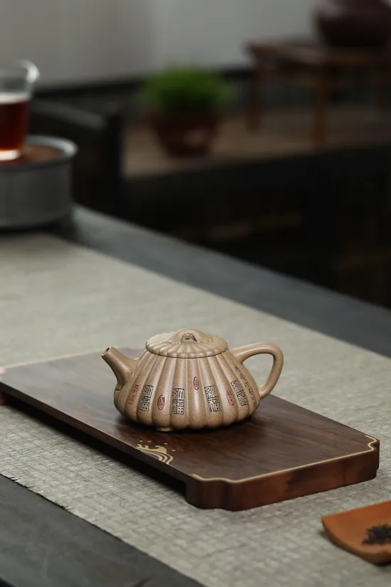 Yixing Zisha Teapot - Collectible Handcrafted Stone Dipper Pot 6
