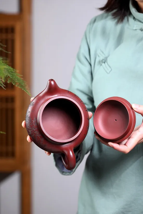 Yixing Zisha Teapot | Dragon Blood Clay | Collector's Edition 8