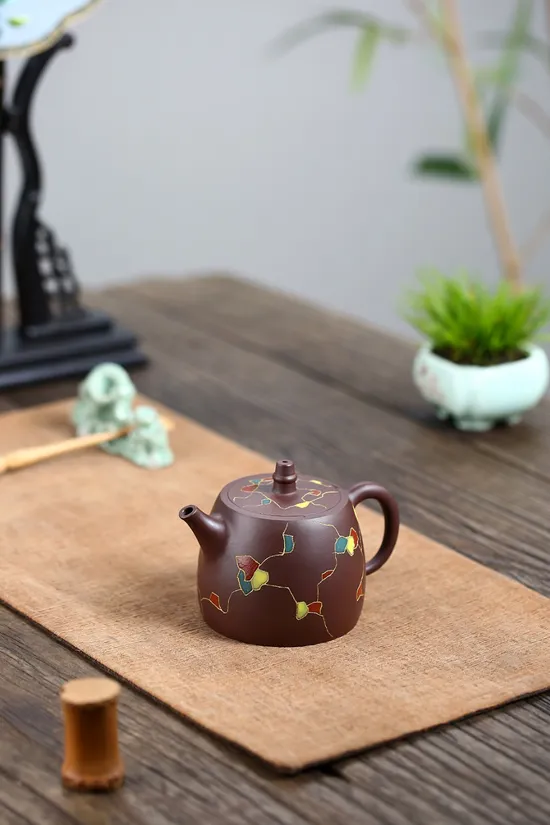 Premium Yixing Purple Clay Teapot – Handcrafted Enamel Artisan Teapot 2