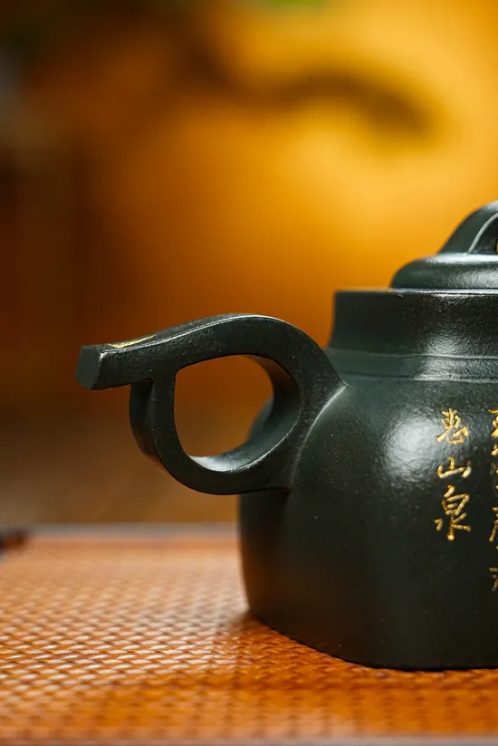 Zisha Teapots: Nine-Year Junzi Orchid clay | Fan Jianxin 2