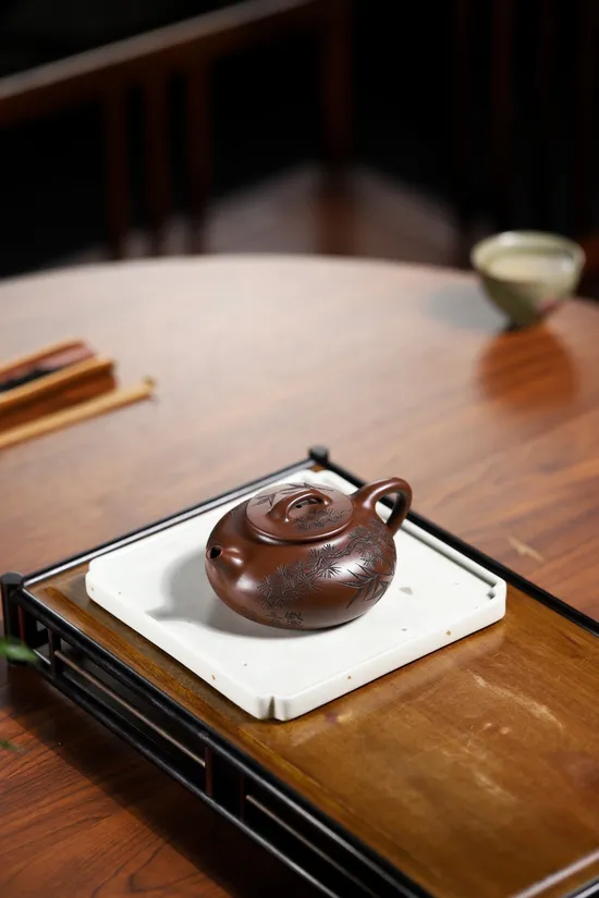 Premium Yixing Zisha Teapot: Handcrafted Clay Artisan Teaware 3