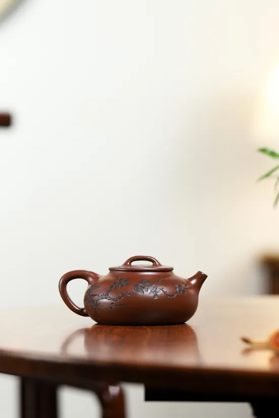 Premium Yixing Zisha Teapot: Handcrafted Clay Artisan Teaware 4