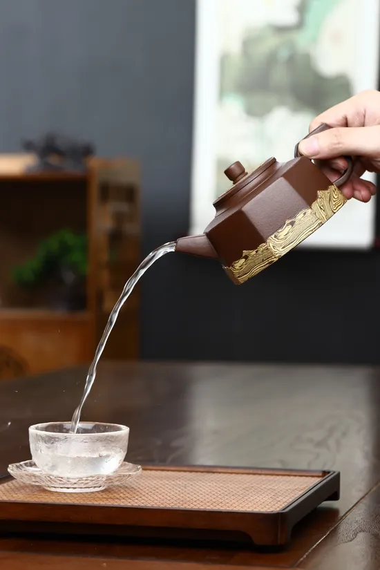 Premium Yixing Zisha Clay Teapot | Handcrafted Artisan Teapot 4