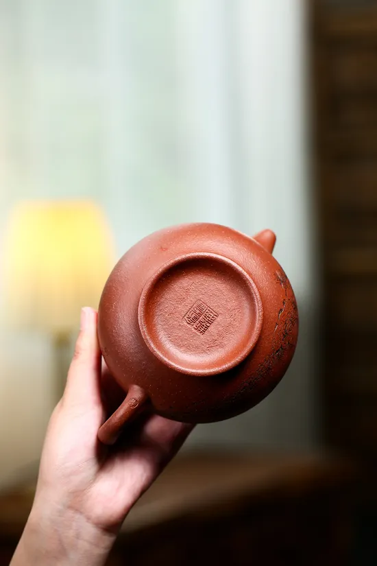 Yixing Clay Teapot Handcrafted Artisan Zisha Ceramic Teapots 2