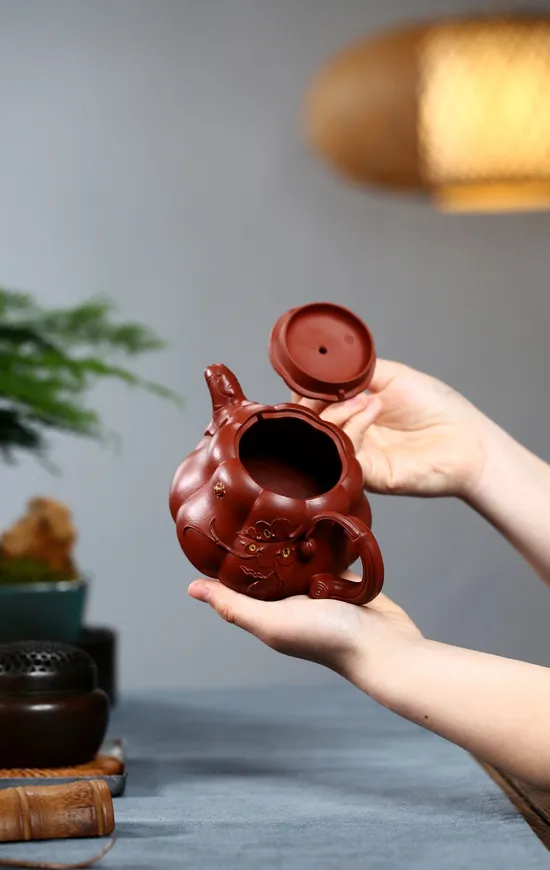 Premium Handcrafted Yixing Clay Teapot | Artisan Pumpkin Design 2