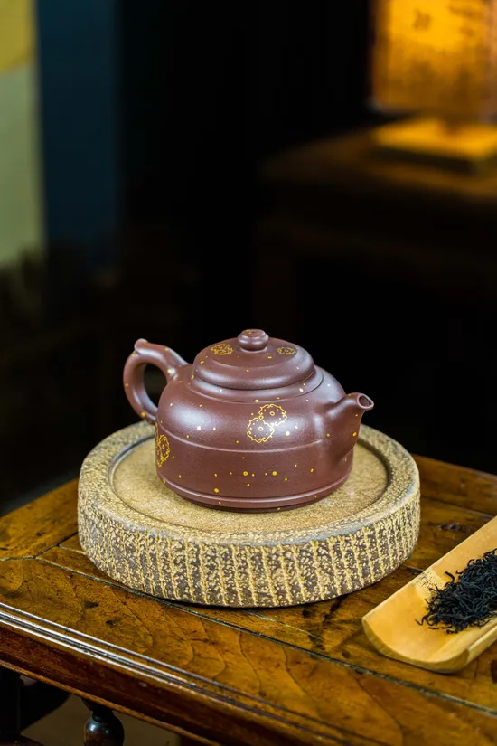Premium Yixing Zisha Teapot | Master-Crafted Purple Clay Artistry 6