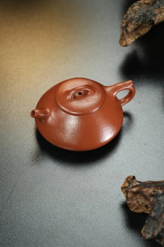 Premium Yixing Zisha Teapot - 110cc Handcrafted Clay Pot 3