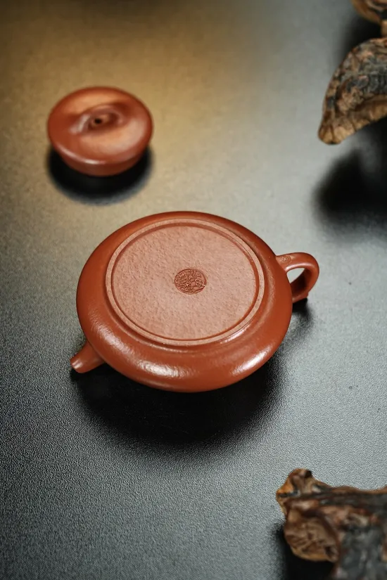 Premium Yixing Zisha Teapot - 110cc Handcrafted Clay Pot 4