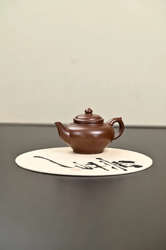 Xiao Ying Yixing Teapot - Handcrafted Zisha Clay, 200cc, Collector's Choice 8