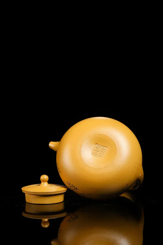 Premium Yixing Clay Teapot | Master Xu Nan Handcrafted Zisha Art 9