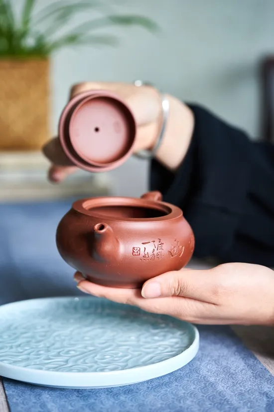 Zisha Teapots: 9 | 000 CNY | Ruyi Hanyun 7
