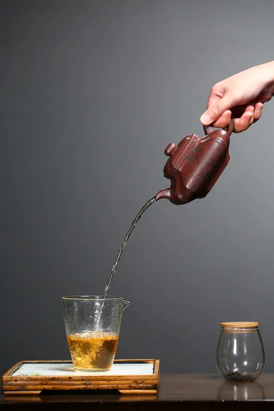 Zhou Jianliang Handcrafted Yixing Zisha Teapot – Rare Clay Artistry 3