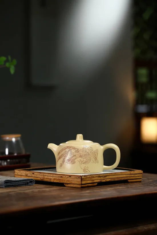 Yixing Zisha Teapot Skyline - Authentic Clay Art by Wu Weiming 8