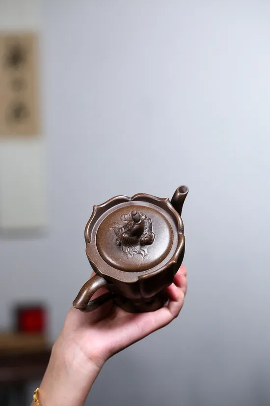 Premium Yixing Clay Teapot | Artisan Crafted, Lotus Design 1