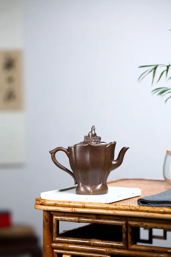 Premium Yixing Clay Teapot | Artisan Crafted, Lotus Design 3