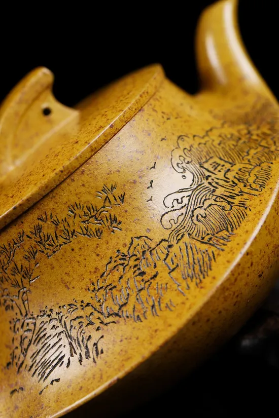 Premium Yixing Golden Clay Teapot – Handcrafted Zisha Artisan Treasure 7