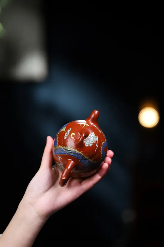 Handcrafted Yixing Clay Teapot | Qin Quan Design by Yang Junbao 3